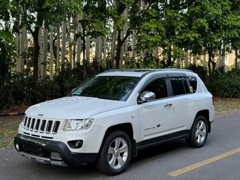 Jeep Compass (Import), 2013