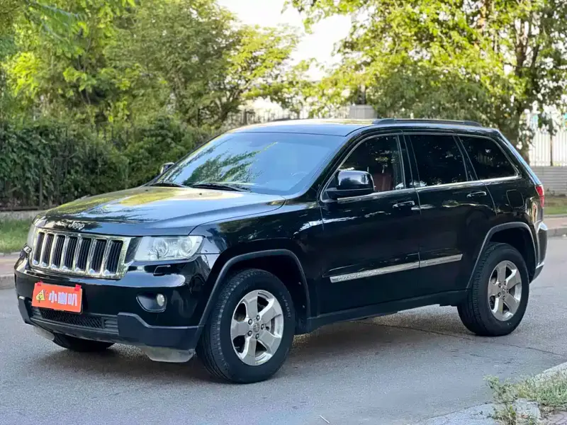Jeep Grand Cherokee (Import), 2012