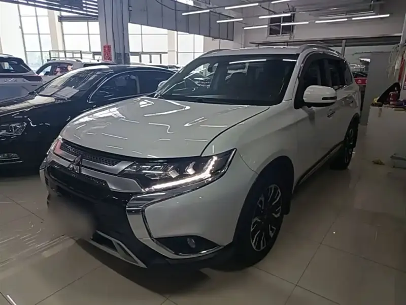 Mitsubishi Outlander, 2019