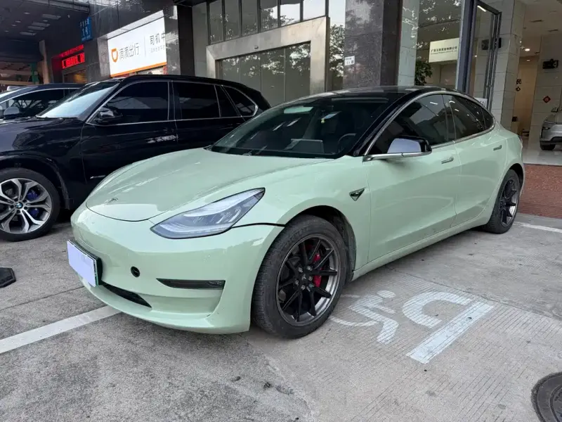 Tesla Model 3, 2020