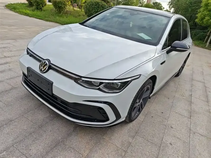 Volkswagen Golf, 2021