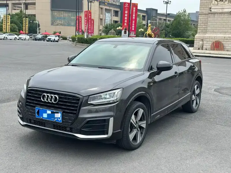 Audi Q2L, 2020