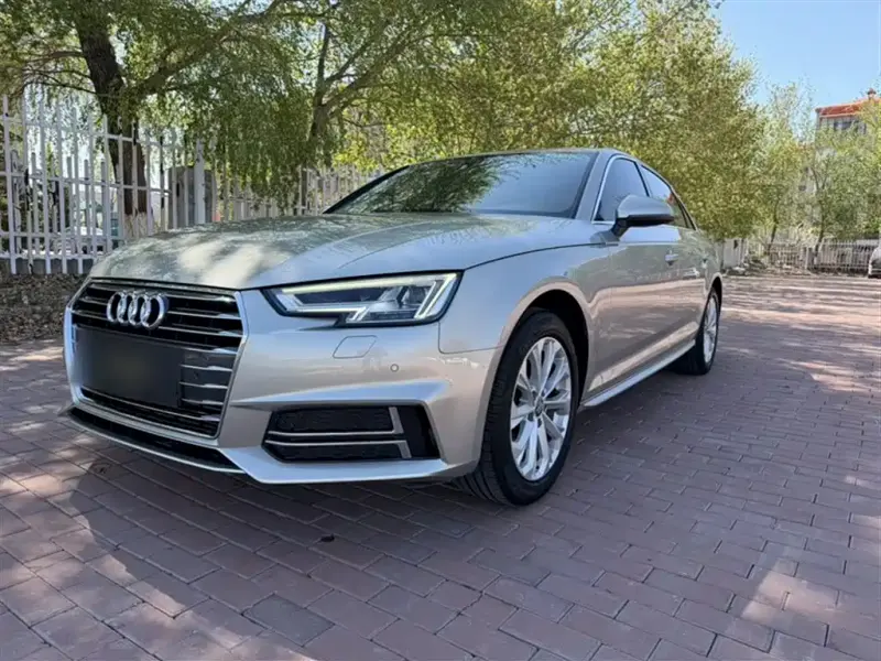 Audi A4L, 2020