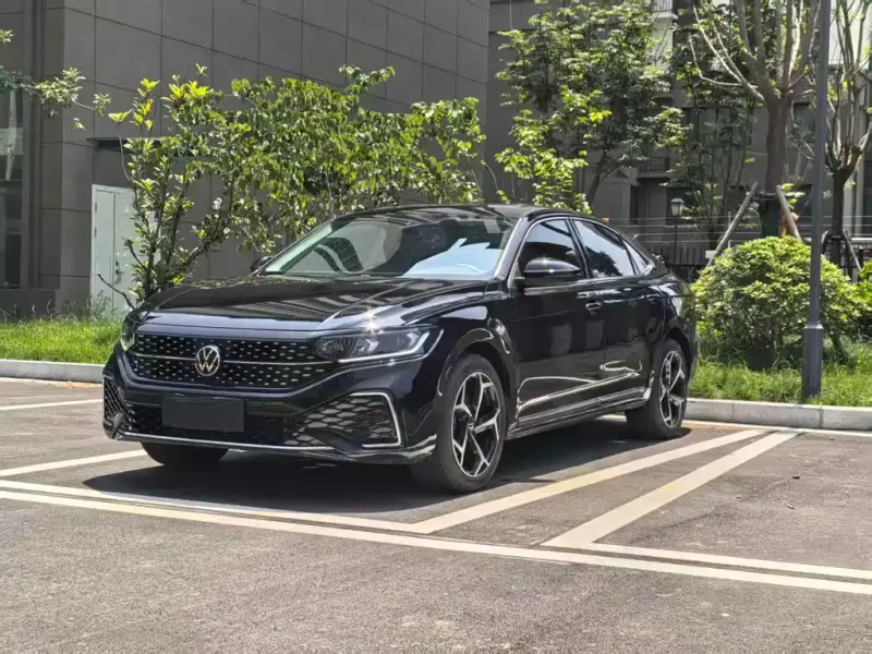 Volkswagen Passat, 2025