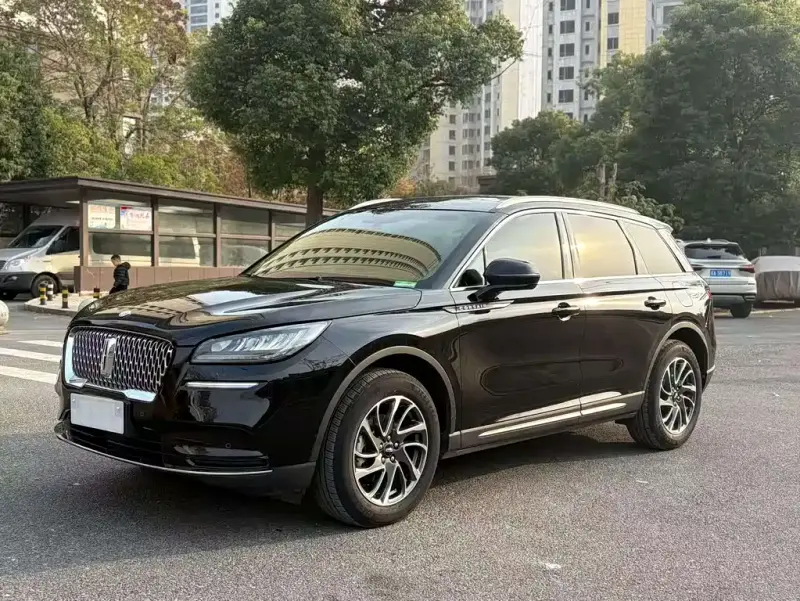 Lincoln Corsair, 2023