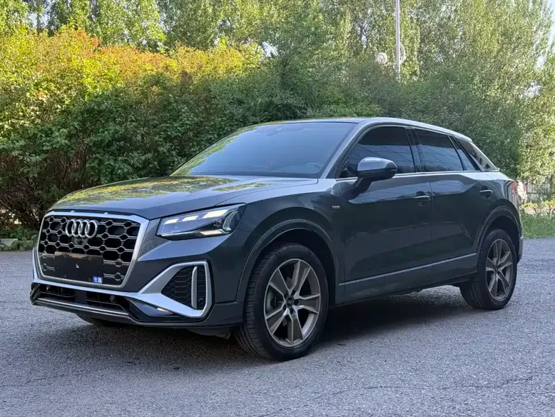 Audi Q2L, 2023
