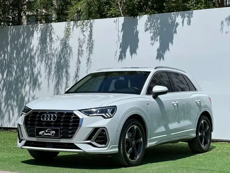 Audi Q3, 2022