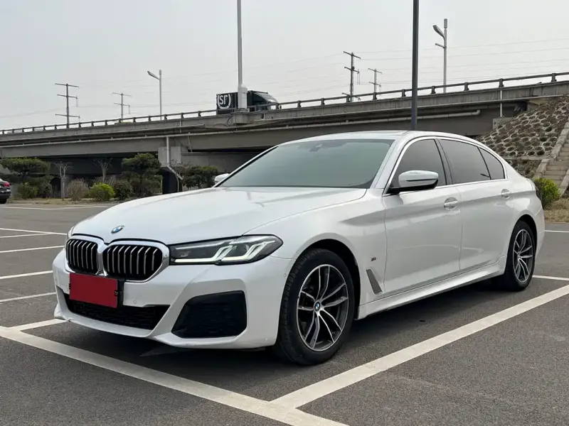 BMW 5 Series, 2022