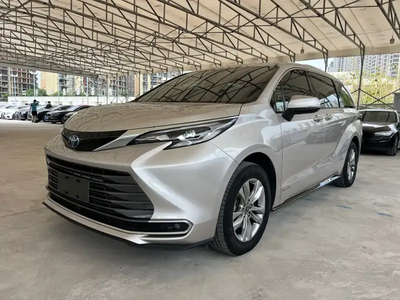 Toyota Sienna, 2022