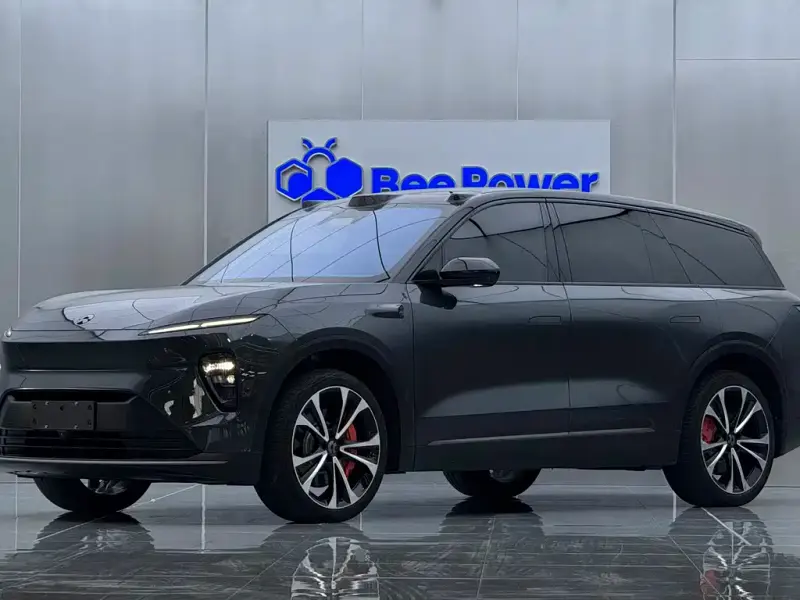 NIO ES8, 2024