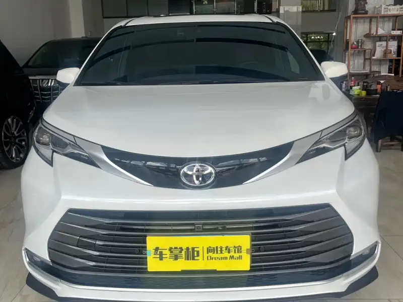 Toyota Sienna, 2024