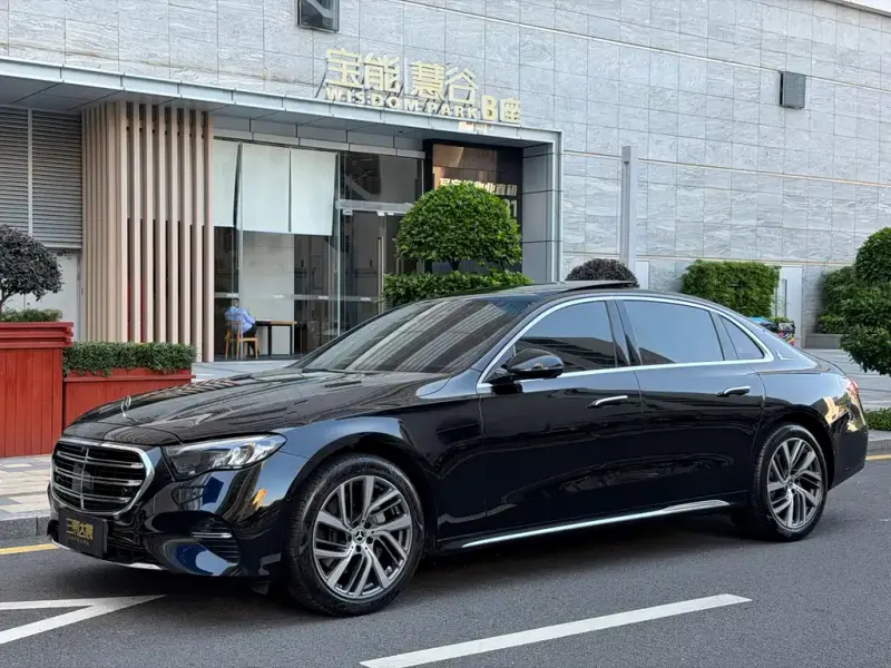 Mercedes-Benz E-Class, 2024