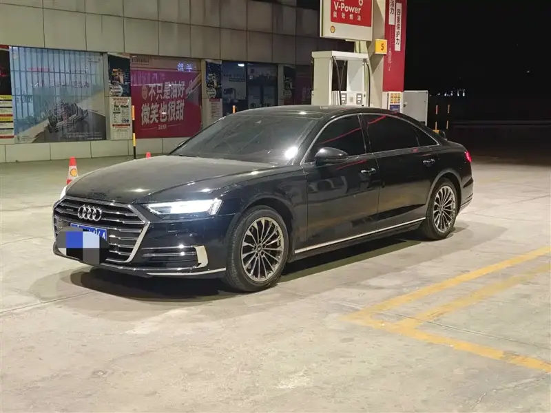 Audi A8, 2021