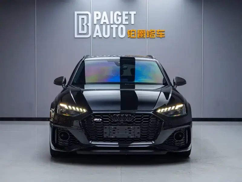 Audi RS 4, 2021