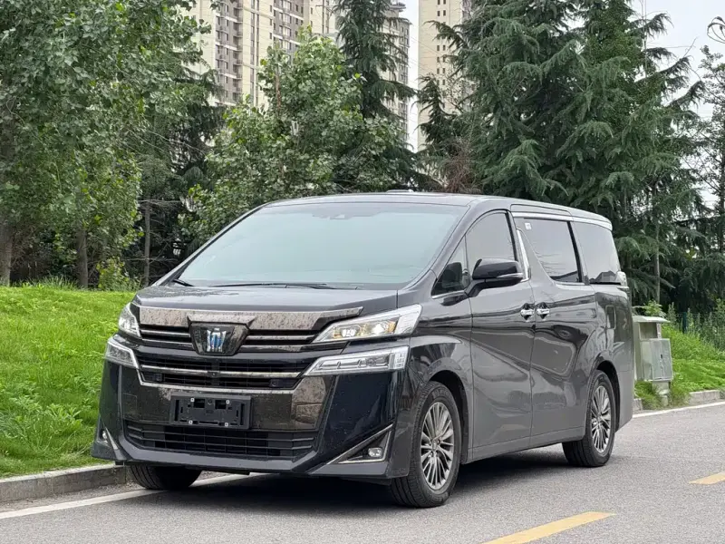 Toyota Vellfire, 2023