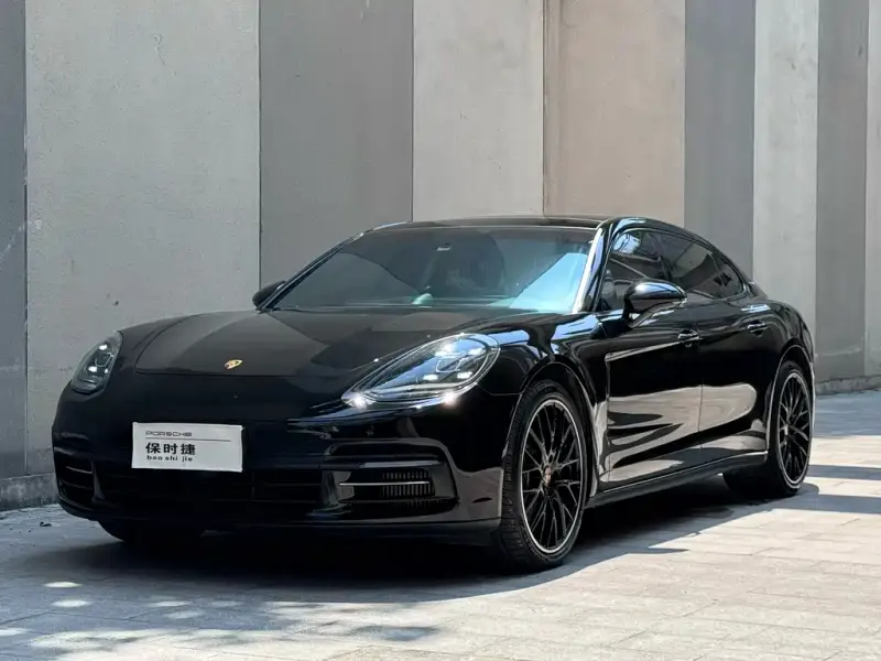 Porsche Panamera, 2019