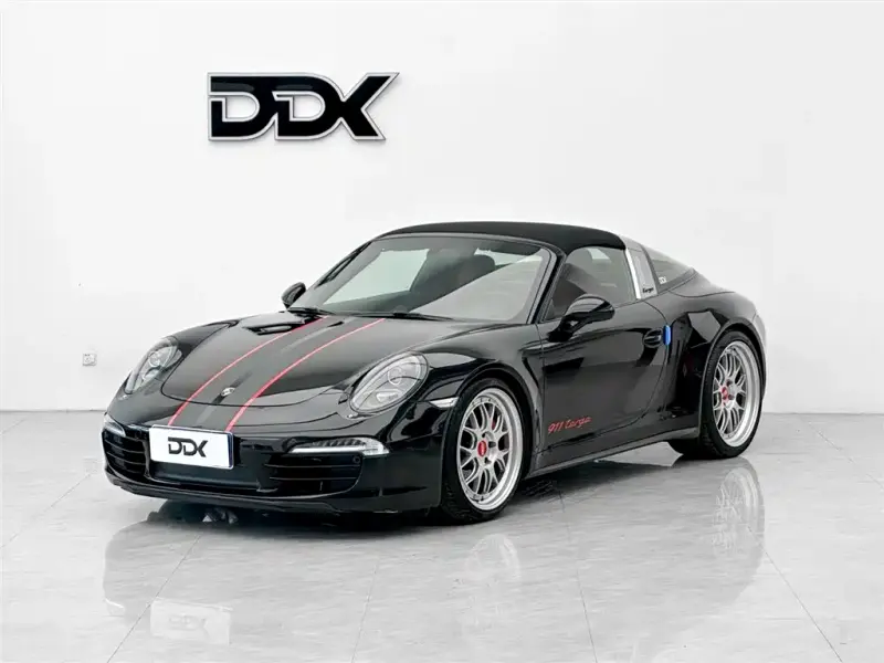 Porsche 911, 2016