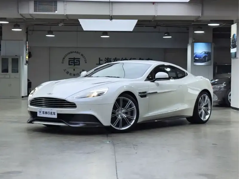 Aston Martin Vanquish, 2016