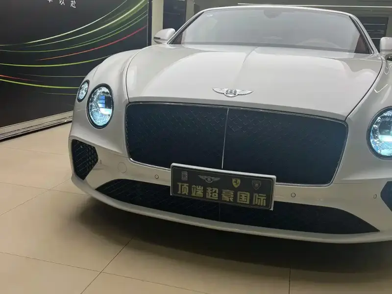 Bentley Continental, 2025