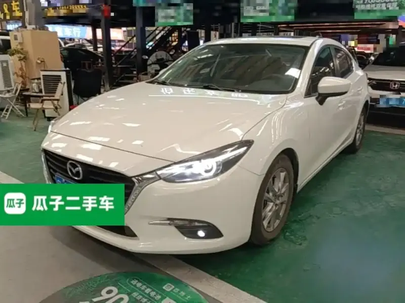 Mazda 3 Axela, 2018