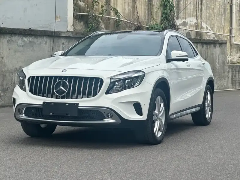Mercedes-Benz GLA, 2016