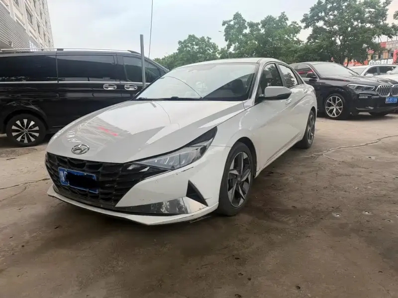 Hyundai Elantra, 2021