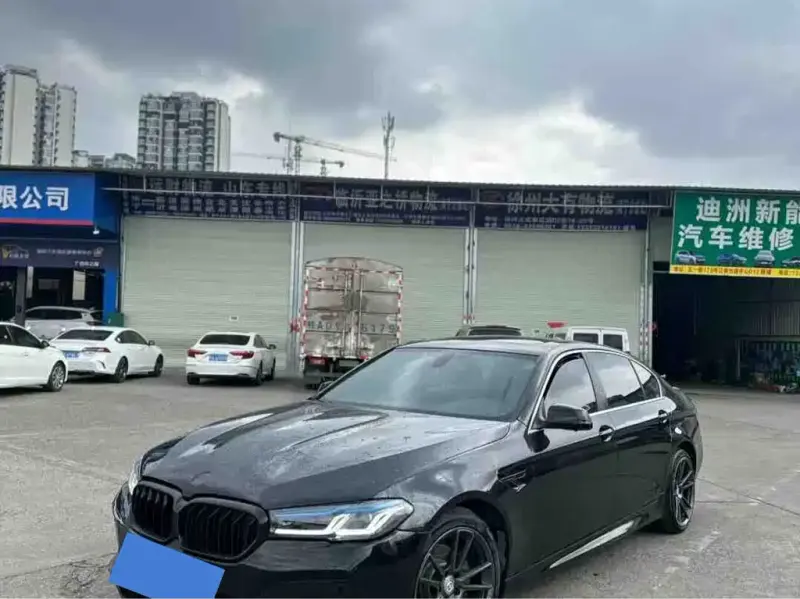 BMW 5 Series, 2011