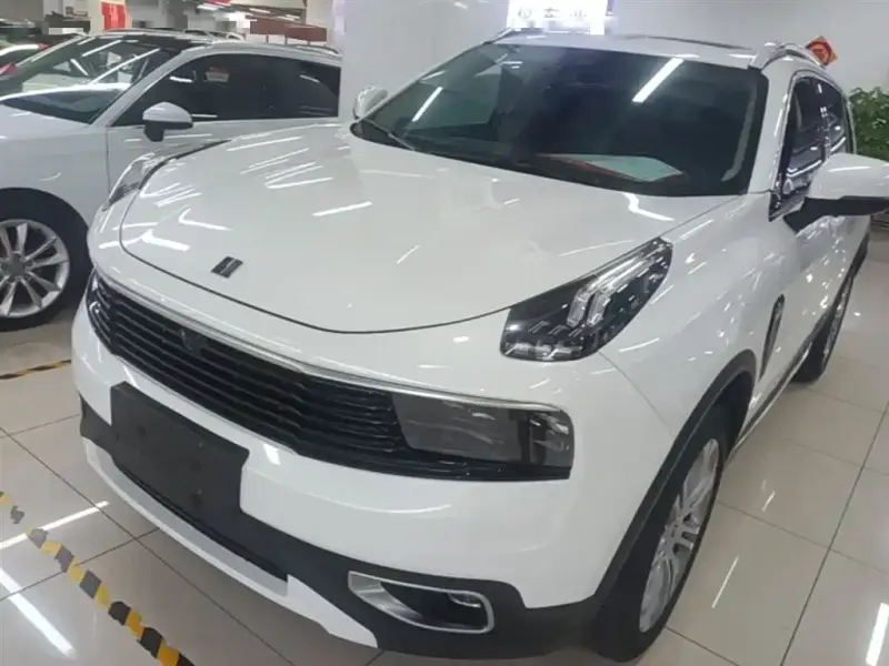 Lynk & Co 01, 2020