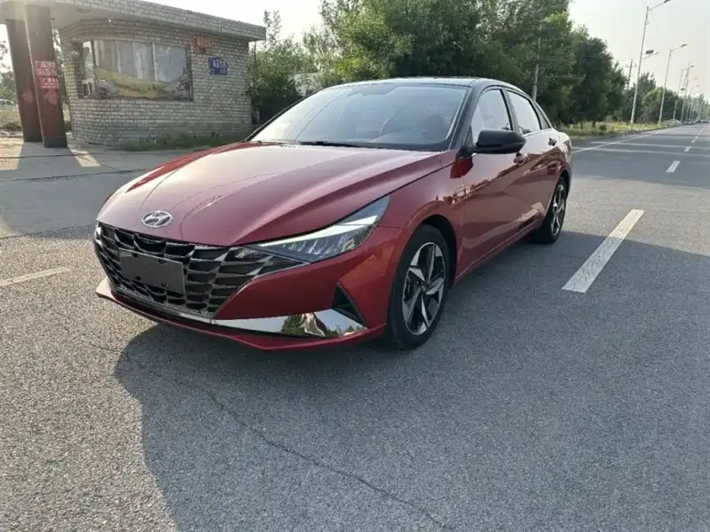 Hyundai Elantra, 2022