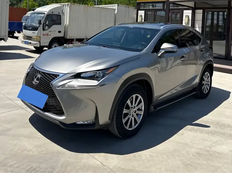 Lexus NX, 2015
