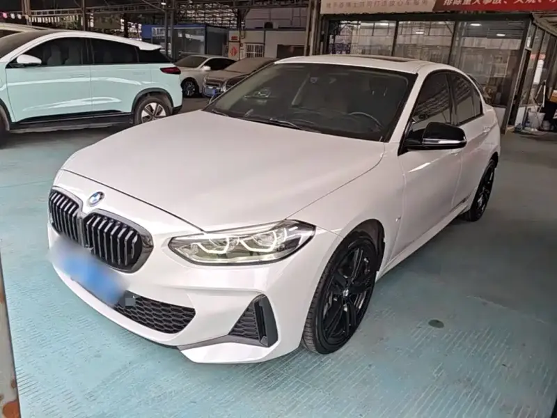 BMW 1 Series, 2022