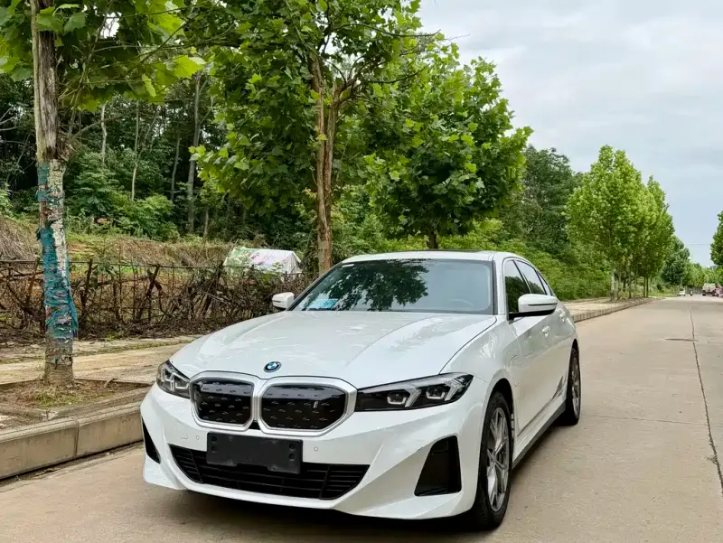 BMW i3, 2023