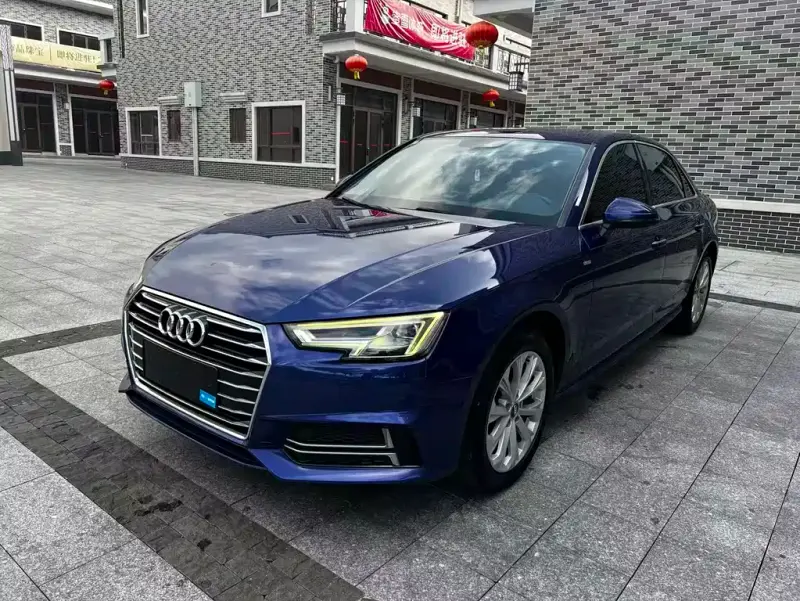 Audi A4L, 2020