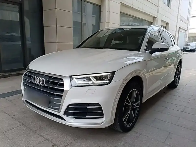 Audi Q5L, 2020