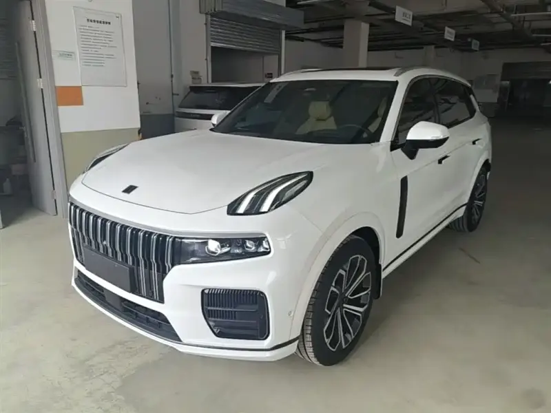 Lynk & Co 09, 2025