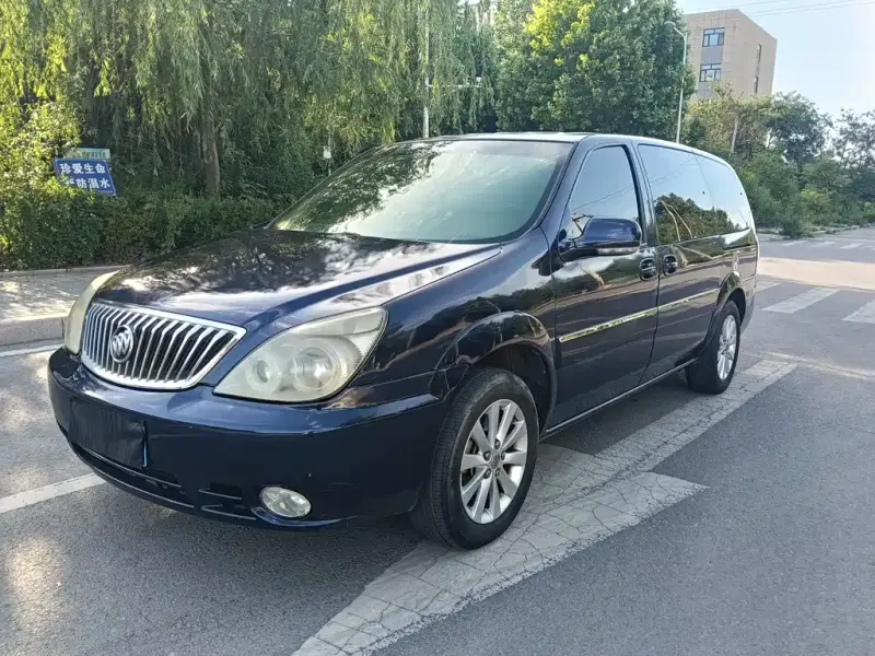 Buick GL8, 2015