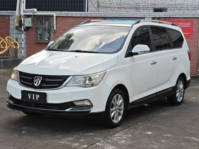 Baojun 730, 2017