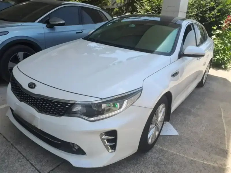 Kia K5, 2016