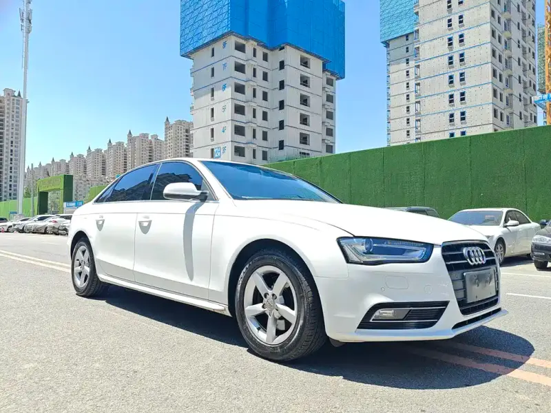 Audi A4L, 2015