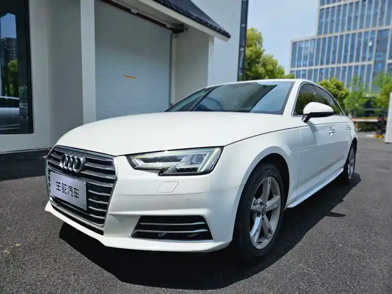 Audi A4L, 2017
