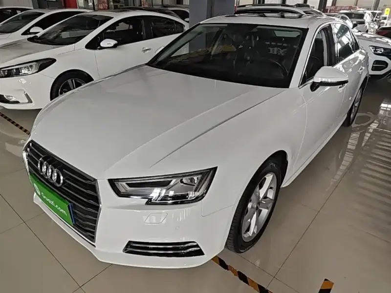 Audi A4L, 2017