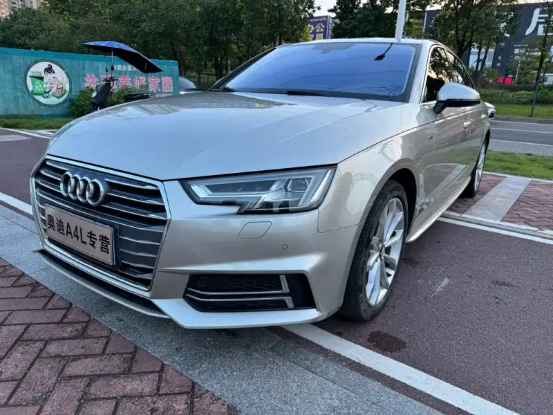 Audi A4L, 2018