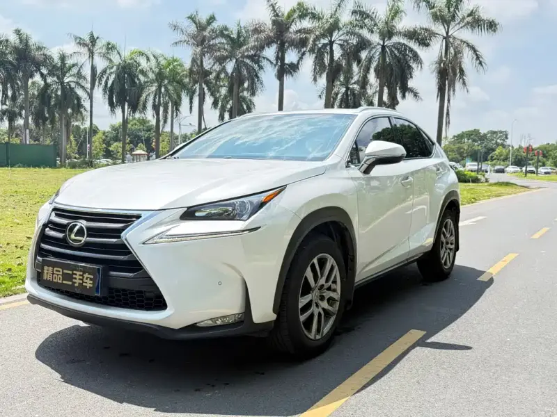 Lexus NX, 2016