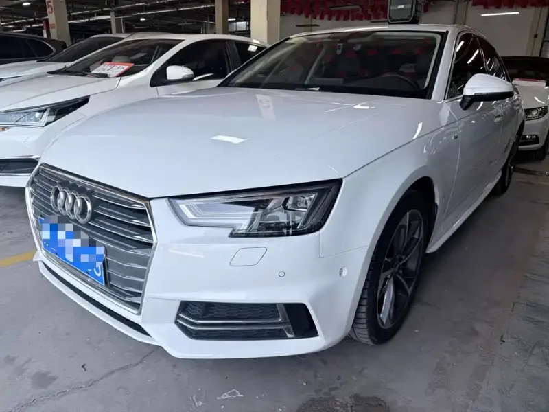 Audi A4L, 2018