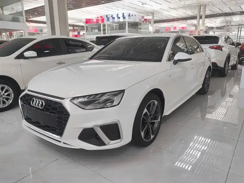 Audi A4L, 2021
