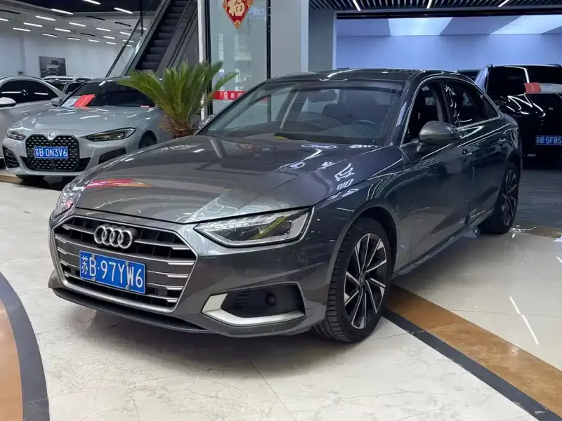 Audi A4L, 2023