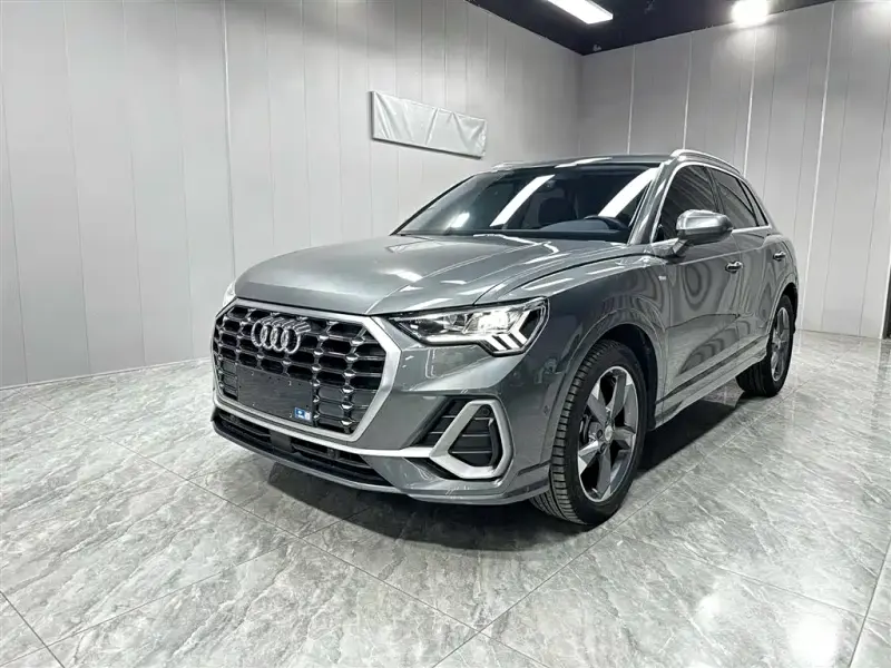 Audi Q3, 2022