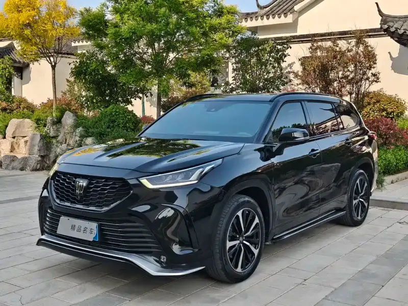 Toyota Crown Kluger, 2024