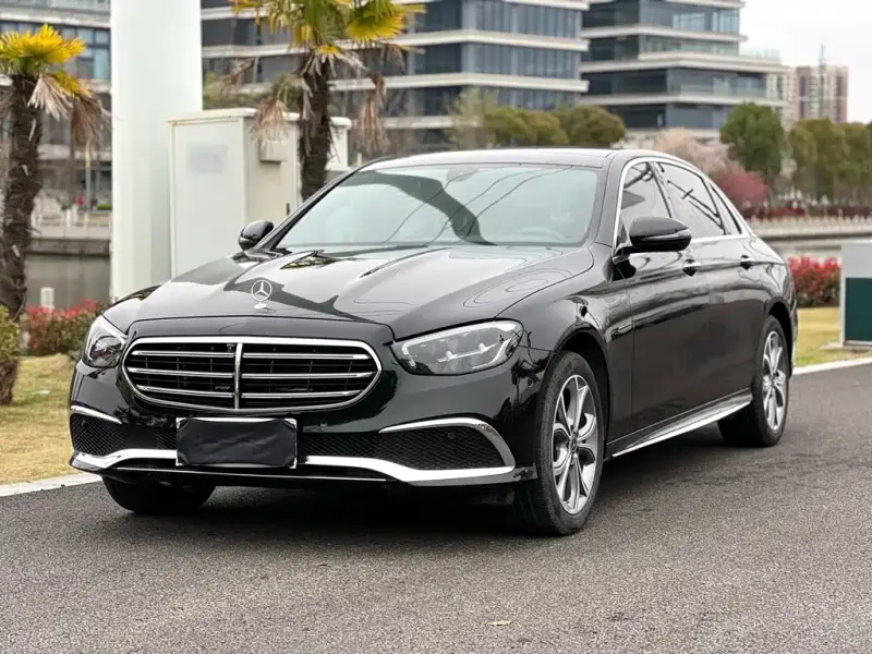 Mercedes-Benz E-Class, 2023