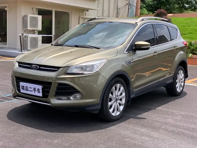 Ford Kuga, 2014